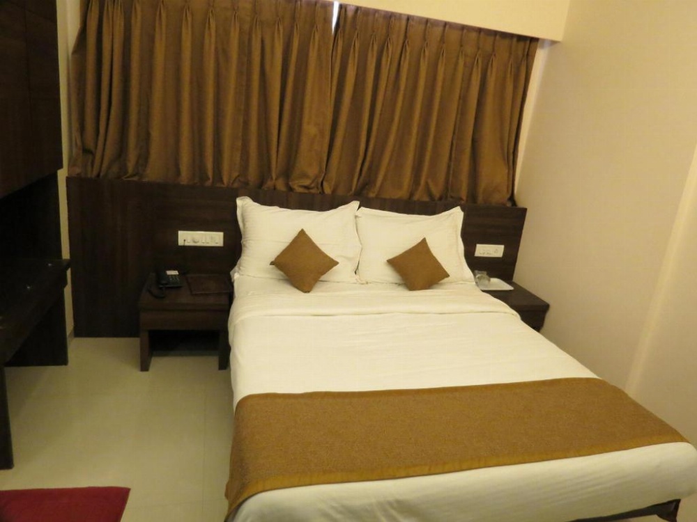 Room image 2